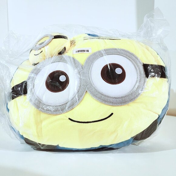 New Minions Despicable Me Big Cushion 35cmx45cm Japan Toreba - Picture 1 of 3